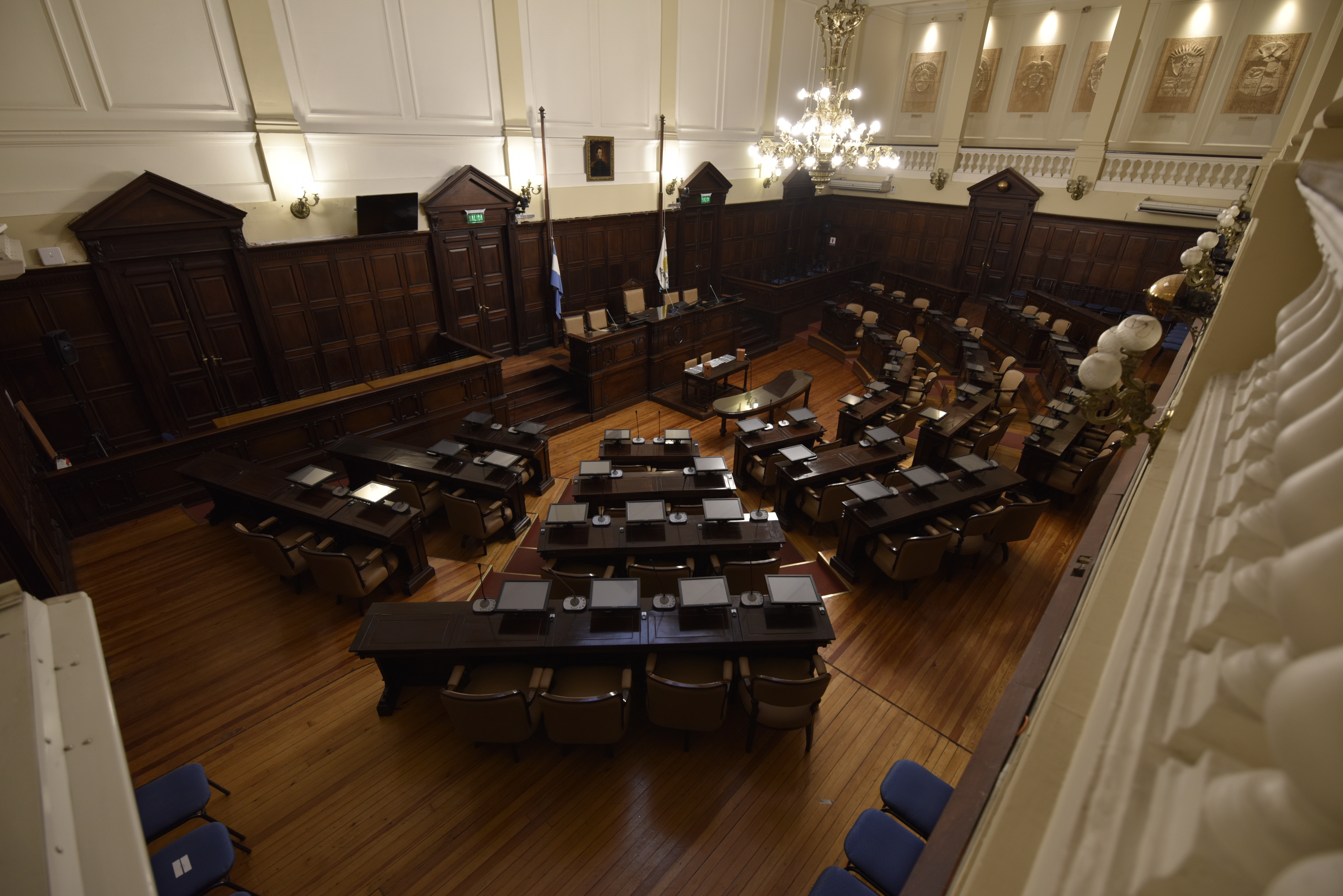 Asambleas Legislativas de 1983 y de 2020: dos momentos bisagra en nuestra historia reciente 